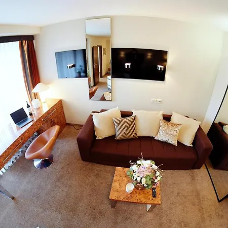 313 W Pieciogwiazdkowym Royal Tulip Plaza 200 M Dobruk *