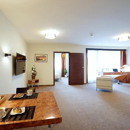 Daire 313 W Pieciogwiazdkowym Royal Tulip Plaza 200 M Dobruk