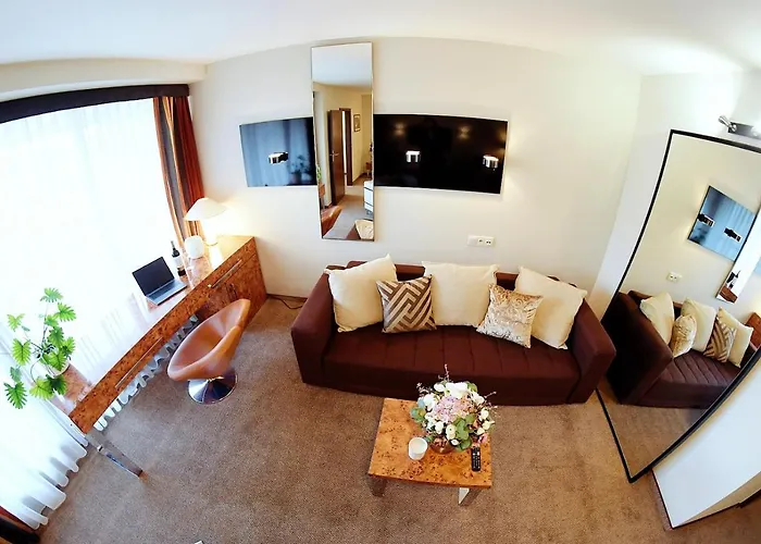 313 W Pieciogwiazdkowym Royal Tulip Plaza 200 M Dobruk *