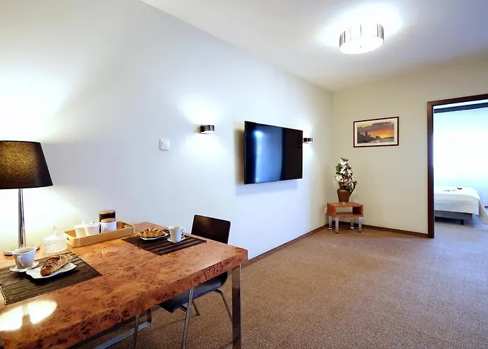 313 W Pieciogwiazdkowym Royal Tulip Plaza 200 M Dobruk Apartman *