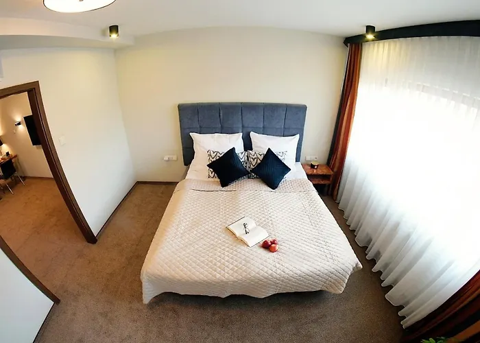 313 W Pieciogwiazdkowym Royal Tulip Plaza 200 M Dobruk Apartman