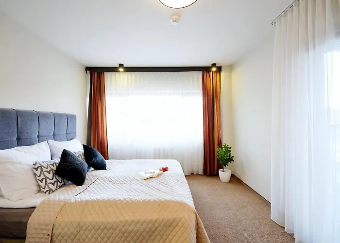 313 W Pieciogwiazdkowym Royal Tulip Plaza 200 M Dobruk Apartman