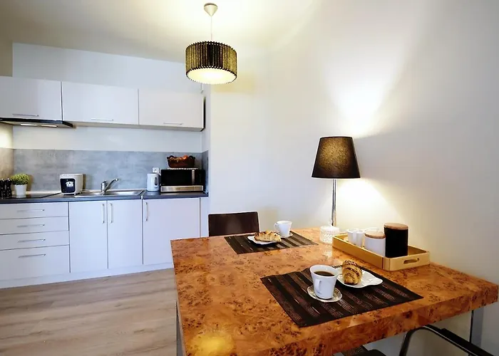 313 W Pieciogwiazdkowym Royal Tulip Plaza 200 M Dobruk Apartman *