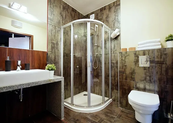 313 W Pieciogwiazdkowym Royal Tulip Plaza 200 M Dobruk Apartman *